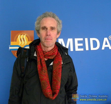 Welcome Michael from America to study at Omeida!