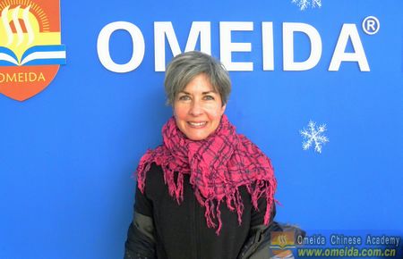 Welcome Jana from America to study at Omeida!