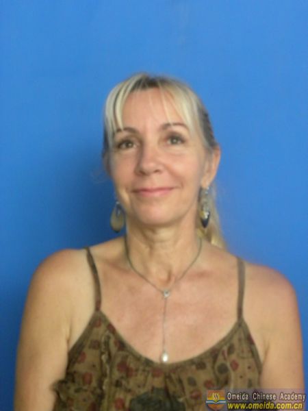 Congratulations to Monique on Completing Comprehensive Chinese Course！