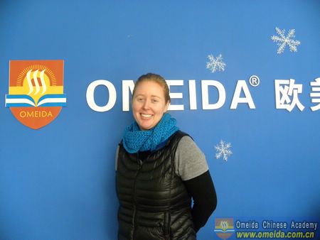Welcome Anna from America to study at Omeida!