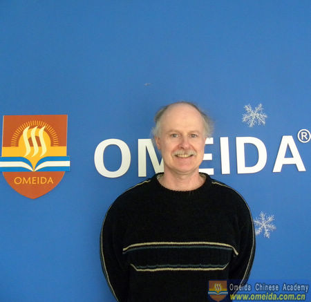 Welcome Michael from Canada to study at Omeida!