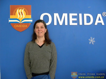 Welcome Yvonne from Canada to study at Omeida!