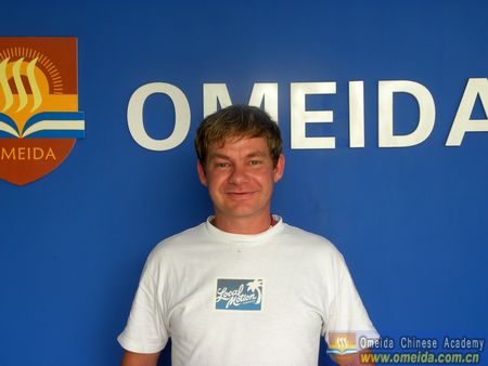 Welcome Brent from the US to study at Omeida!
