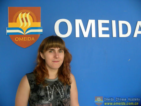 Welcome Madison from the UK to study at Omeida!