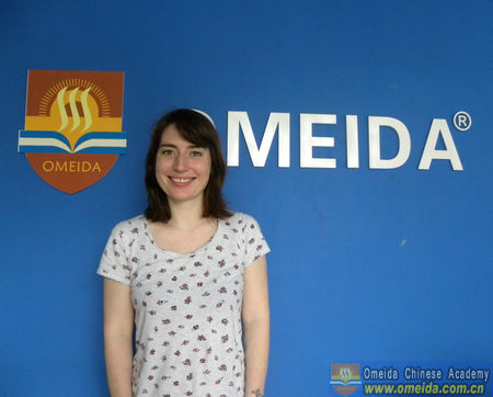 Welcome Elaine from the UK to study at Omeida!