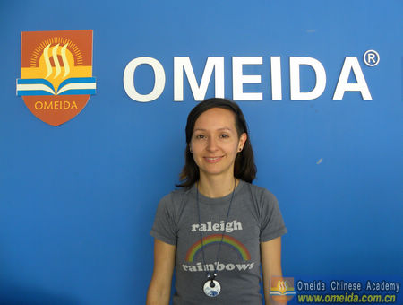 Welcome Clemencia from the U.S. to Study at Omeida!