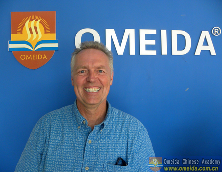 Welcome Dennis from the U.S. to Study at Omeida!