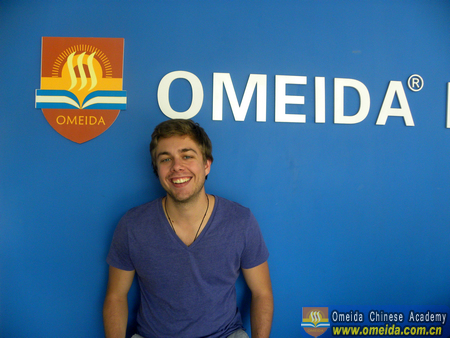 Welcome Dana from the U.S.A to study at Omeida!