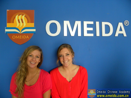 Welcome Cara & Briana from the U.S.A to study at Omeida!