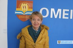 Welcome Angela from England to study at Omeida!