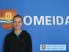 Welcome Emma from Australia to study at Omeida!