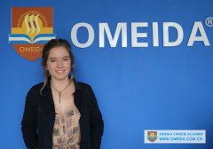 Welcome Millie from Australia to study at Omeida!