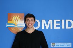 Welcome John from America to study at Omeida!