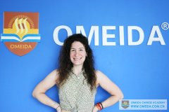 Welcome Dara from America to study at Omeida!