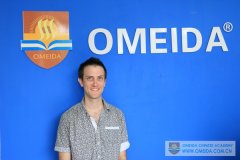 Welcome Nick from America to study at Omeida!