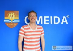 Welcome Colin from Canada to study at Omeida!